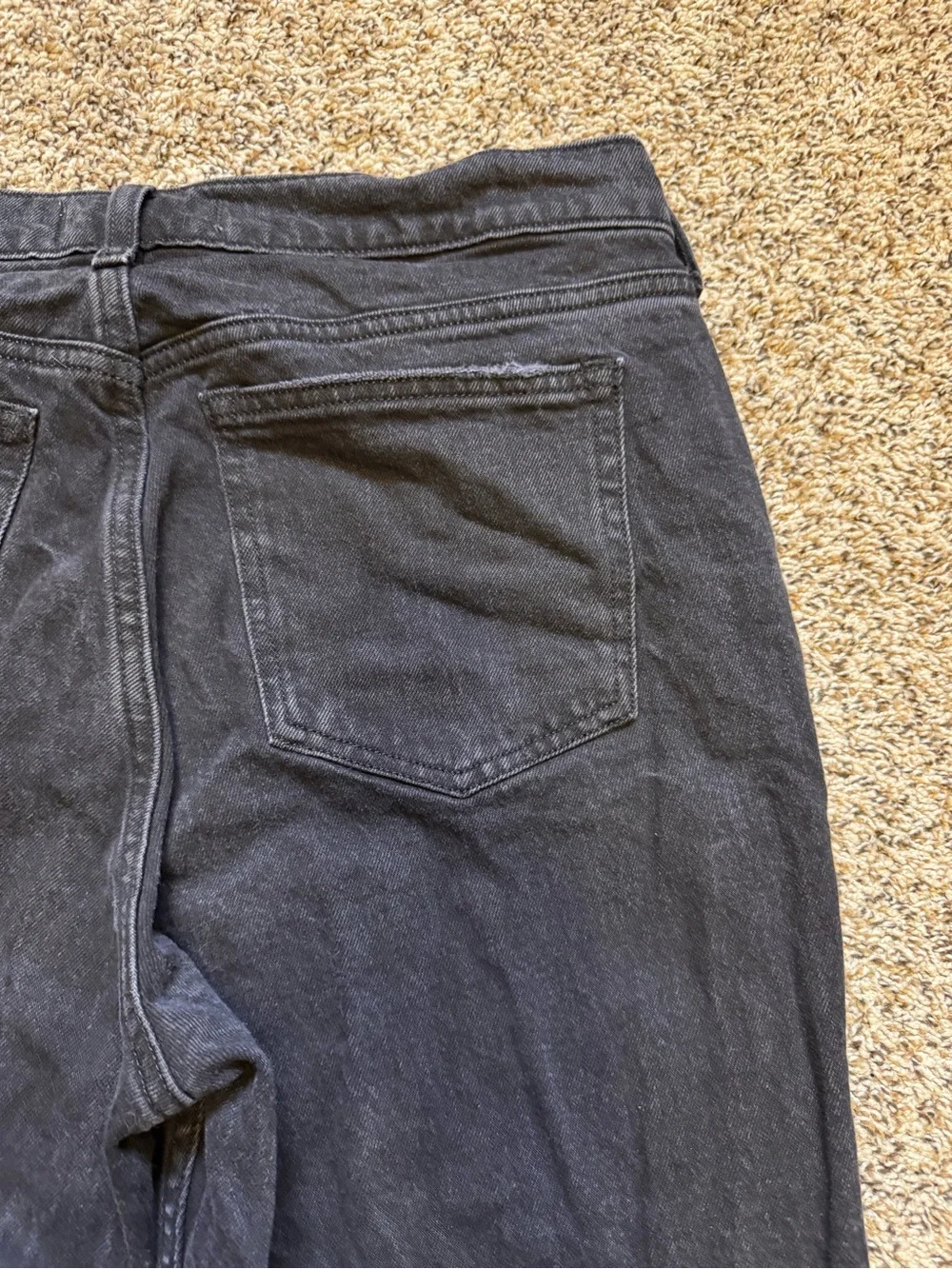 Abercrombie and Fitch Mid Rise 90s Straight Jean